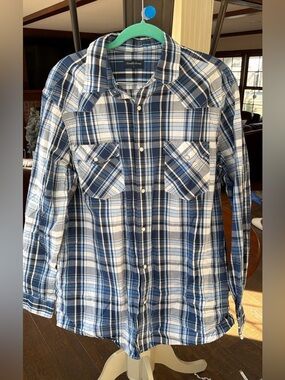 Large Double Pump plaid button down